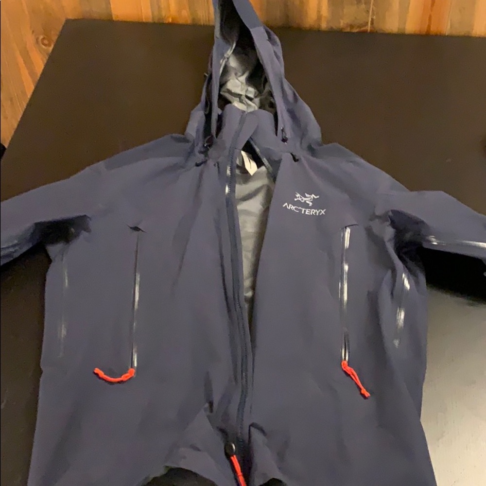 Arc’teryx Beta AR Gore-Tex Pro Jacket - Dark Blue